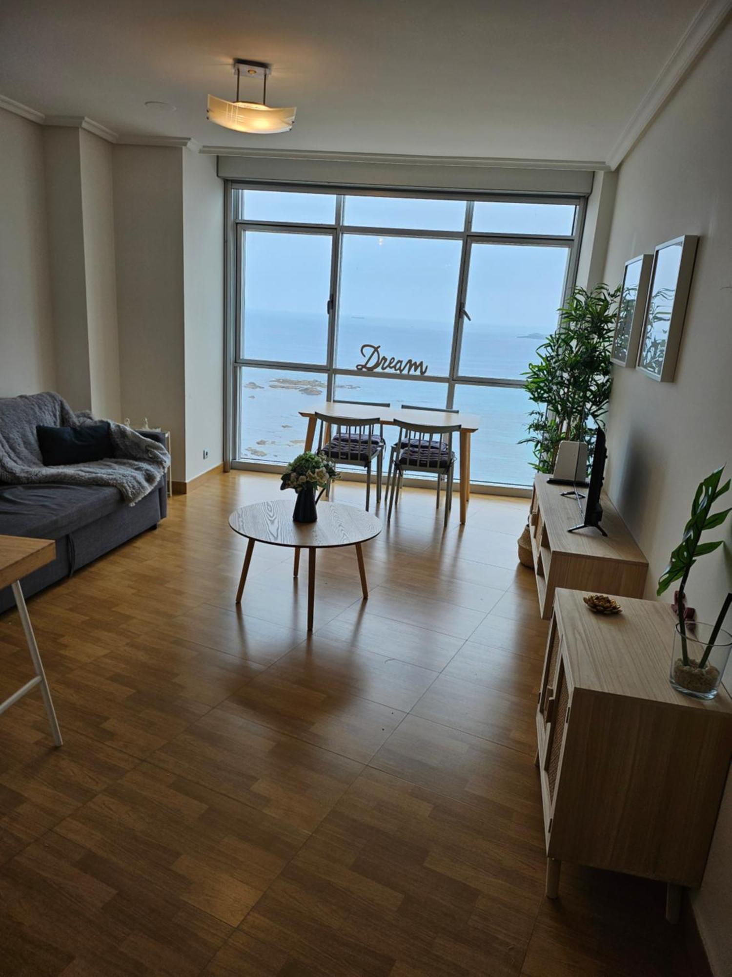 Vivienda Con Increibles Vistas A La Playa De Riazor Apartment Ла Коруня Екстериор снимка